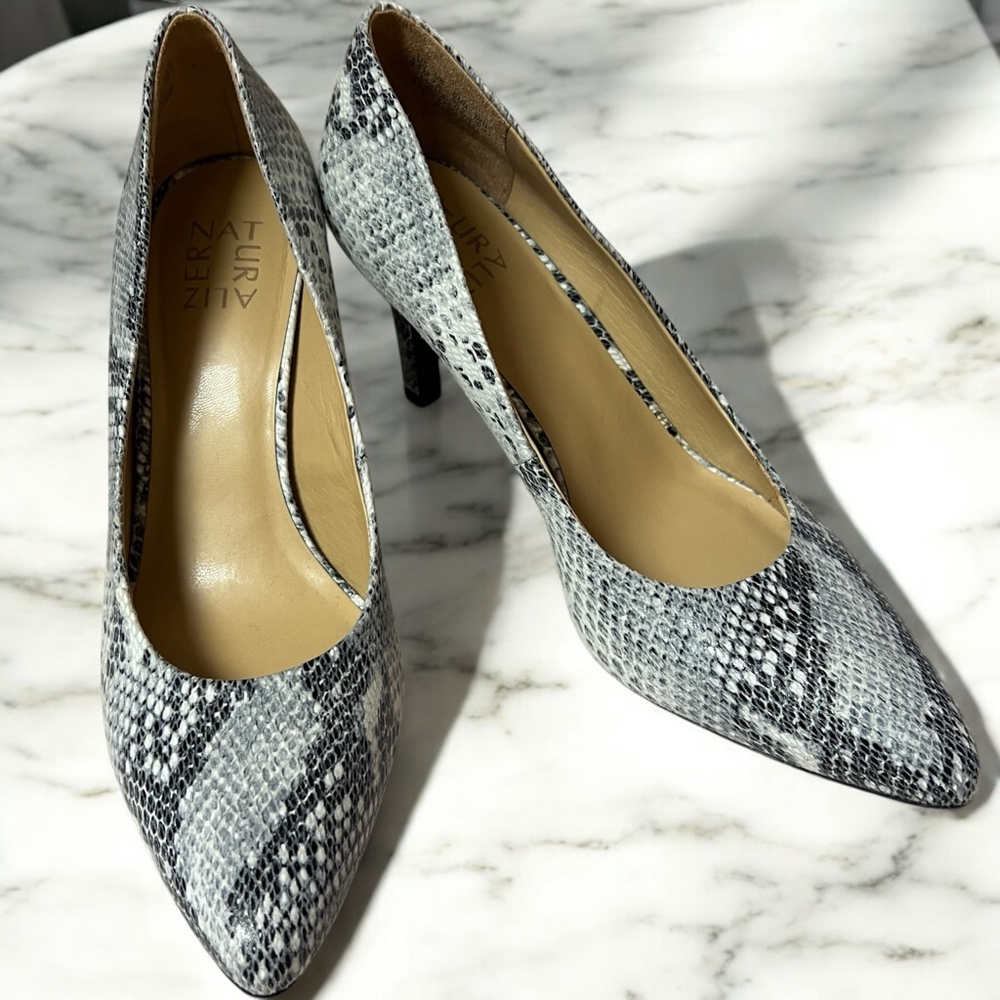 Naturalizer 9.5M Snakeskin Leather Pumps Heels Black White Pointed Toe Dress